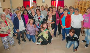 Fassi renovó el compromiso municipal con instituciones de Los Aromos