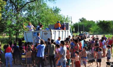 Melchor, Gaspar y Baltasar sorprendieron a los niños y niñas de Cañuelas