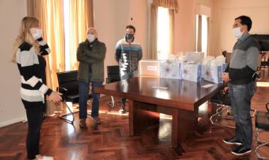 Rotary y la Escuela Técnica donaron elementos de protección