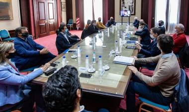 La Intendenta de Cañuelas participó de una reunión con el Gobernador