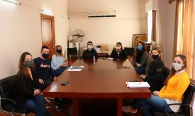 Marisa Fassi se reunió con la Unión Vecinal del Barrio Hipotecario