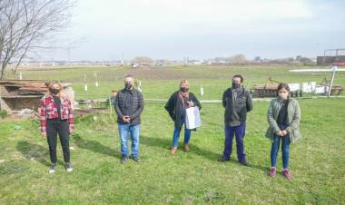 Andrés Larroque y Laura Alonso fueron recibidos por la intendenta Marisa Fassi