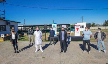 Se reinauguró el Frigorífico Carnes Cañuelas con la presencia del Ministro de Desarrollo Agrario