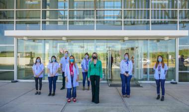 La intendenta encabezó junto a Gustavo Arrieta y Nicolás Kreplak el acto en homenaje a Néstor Kirchner