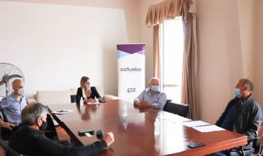 La intendenta Fassi recibió a las autoridades de la Cooperativa Carboni