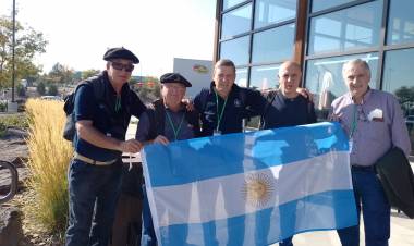 El "mago" Makuch y el "boga" Mazzanti lideran el mundial de mus