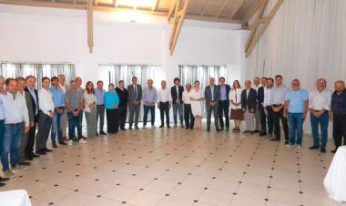 Arrieta estuvo en Olivos con Alberto y un grupo de intendentes de la Primera y la Tercera