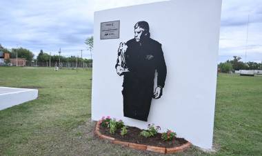 Homenaje a los Caídos y Veteranos de Malvinas