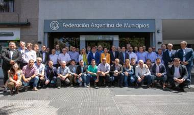 Marisa Fassi y otros 500 intendentes pidieron una reunión "urgente" a Milei