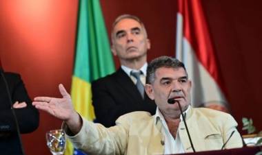 Escándalo en el Parlasur con el bochornoso circo del diputado Olmedo