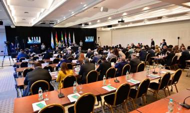 En Sesión Plenaria del PARLASUR Arrieta reclamó por los detenidos en Argentina 