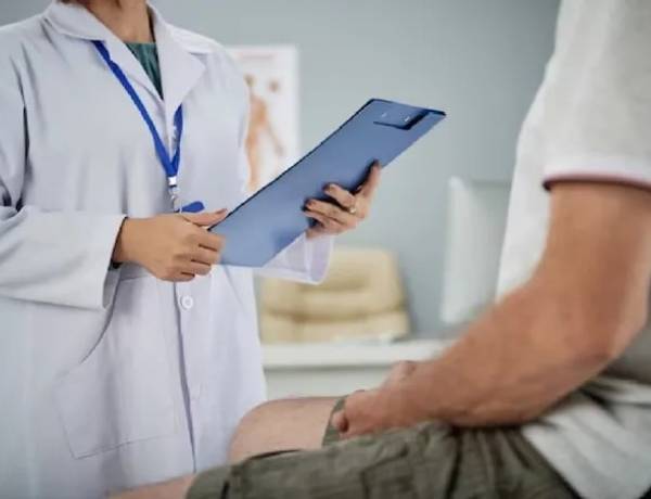 Convocan a profesionales médicos