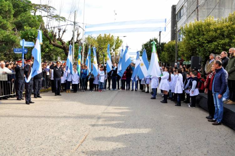 Sensacional Festival de la Patria en Cañuelas