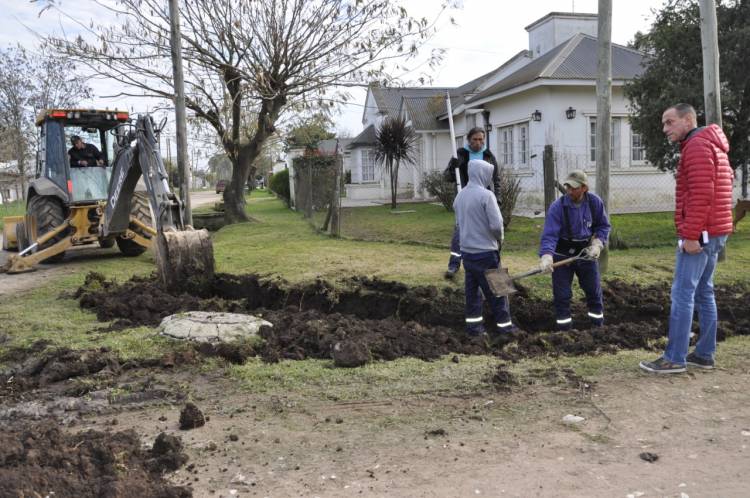 El intendente supervisó obras en los barrios Sarmiento y Villa Raciti