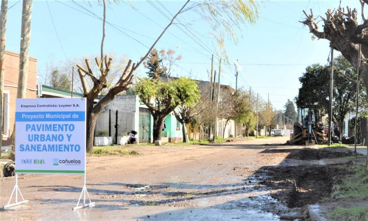 Obras de saneamiento y asfalto terminadas y en proceso
