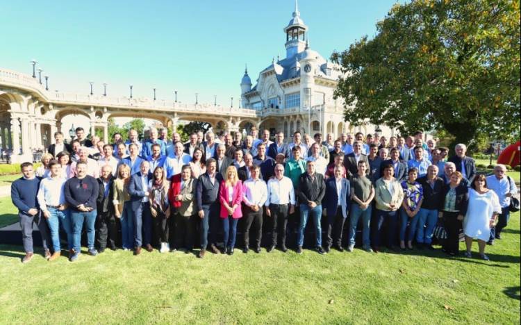 Fassi y Arrieta con el gobernador electo de la provincia