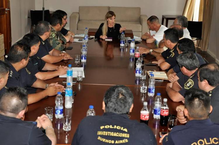 Reunión de la Intendenta Fassi con la cúpula de Seguridad