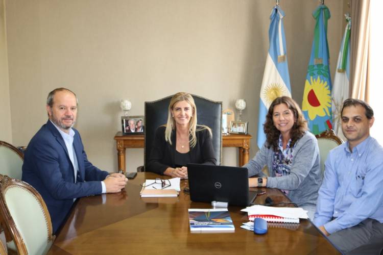 El Municipio priorizó el pedido de dársenas de accesos en Uribelarrea y República Oriental del Uruguay