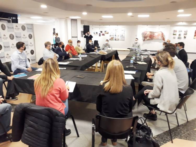 Cuarentena administrada: reunión de funcionarios de la Tercera Sección