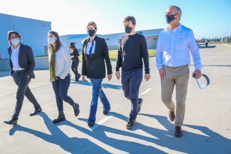 El Ministro de Producción recorrió con Marisa Fassi recorrió el Parque Industrial