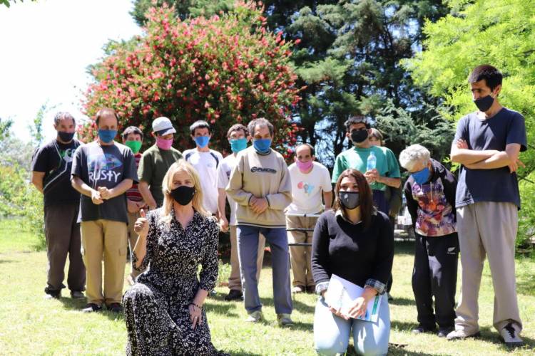 La intendenta Fassi visitó el Hogar Santa María del Rosario