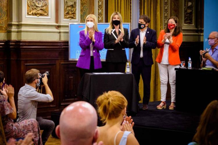 Marisa Fassi firmó un convenio para ampliar las políticas contra la violencia de género