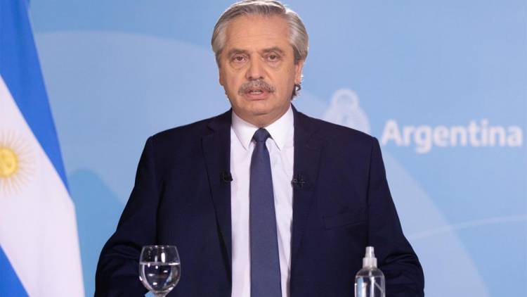 Fernández: "Hasta el 21 de mayo continúan las mismas medidas actualmente vigentes"