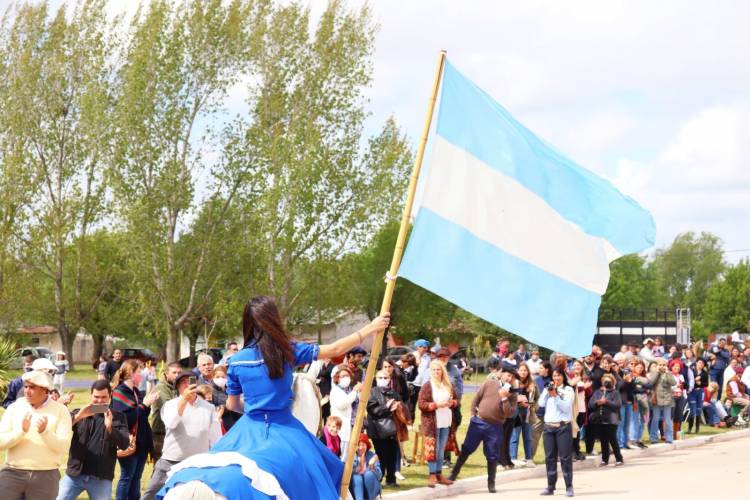 Gobernador Udaondo celebró sus 110 años de vida