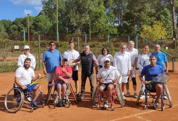 Cañuelas, representada en un evento internacional de tenis en Uruguay