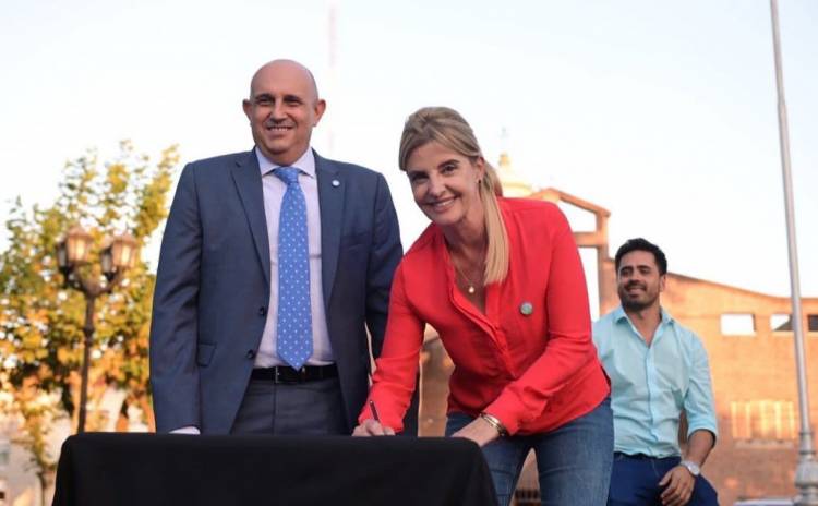 Cañuelas firmó el convenio para una nueva Red De Vías Seguras y Pases Libres Multimodal