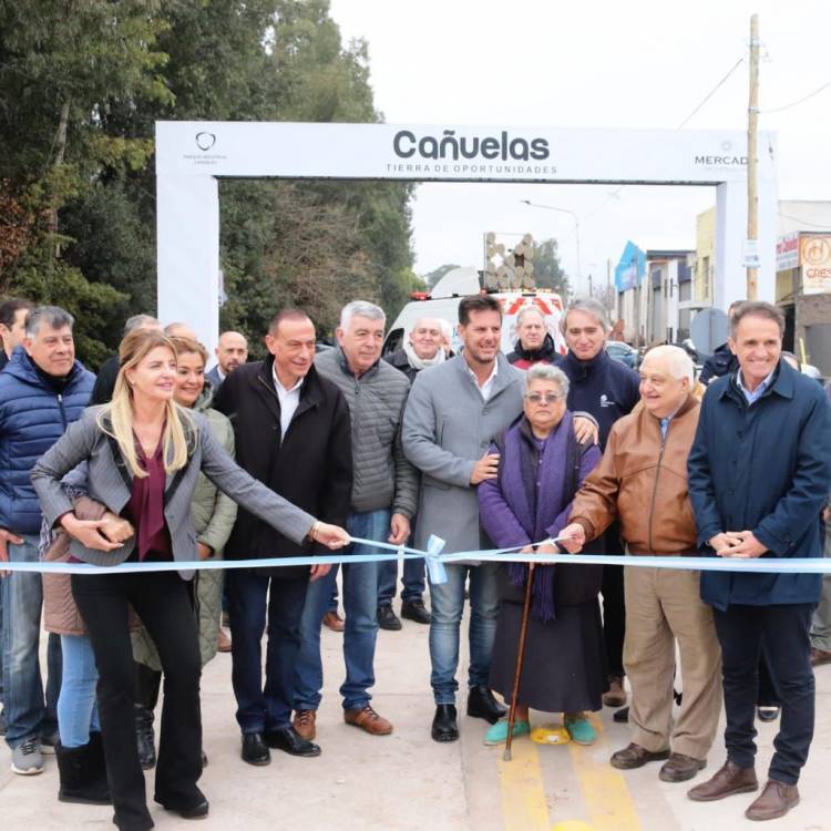 Se inauguró el nuevo acceso de Ruta 205 y Uruguay
