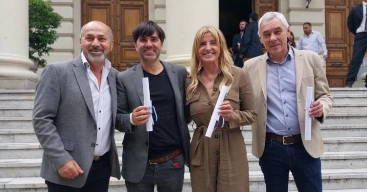 Marisa Fassi y otros intendentes electos estuvieron con Kicillof en la entrega de diplomas