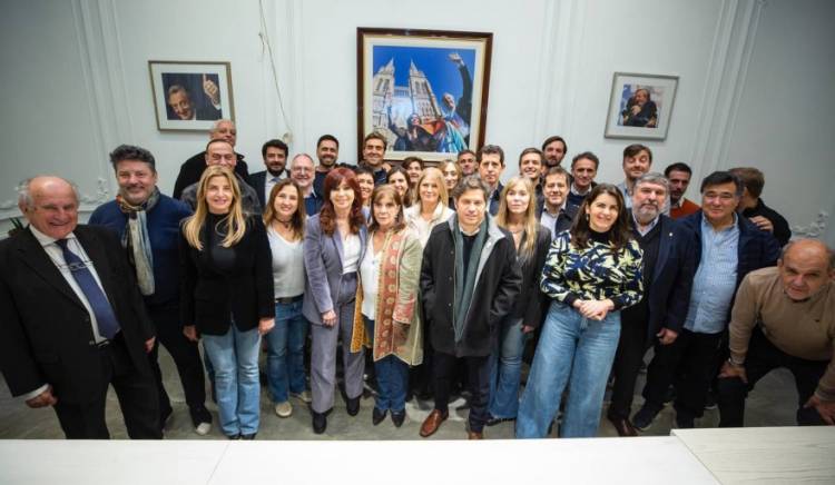 Fassi y Arrieta entre los recibidos por Cristina Kirchner al salir de Comodoro Py