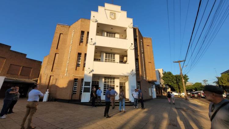 Gustavo Arrieta no pudo asumir como interventor en la sede del PJ Misiones