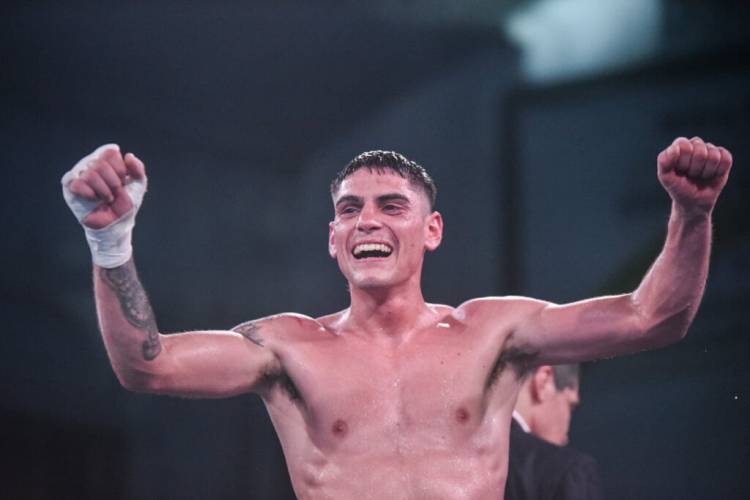 Mazzarello y Claudio Daneff noquearon, ganaron Jesús Daneff y Acuña en Cañuelas