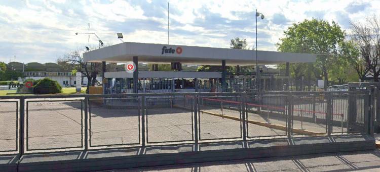 Cerró la fábrica de neumáticos FATE y despidió más de 900 trabajadores