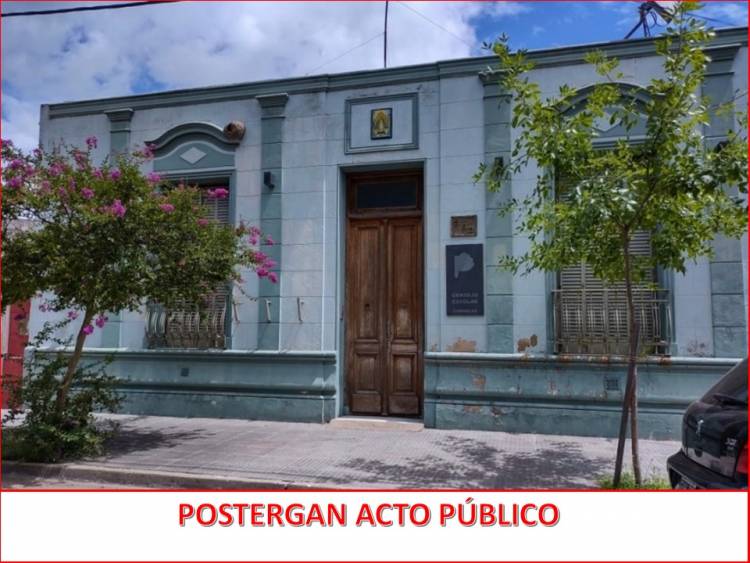 POSTERGAN EL ACTO PÚBLICO DE AUXILIARES