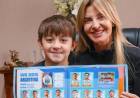 Lolo Arce llenó la Plaza Belgrano para intercambiar figuritas