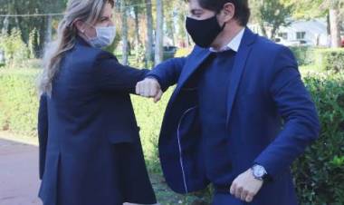 Codo a codo el gobernador Axel Kicillof con la intendenta Marisa Fassi contra la pandemia