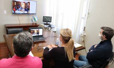 Marisa Fassi participó por videollamada del lanzamiento de una línea de crédito del gobierno bonaerense 