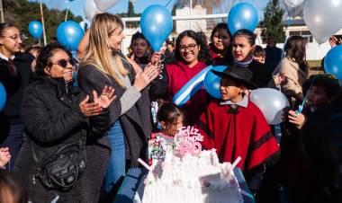 Santa Rosa conmemoró su 80° aniversario ante una concurrencia masiva 