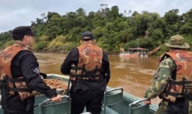 CONTINÚAN CON LA BÚSQUEDA EN LAS CATARATAS DEL IGUAZÚ