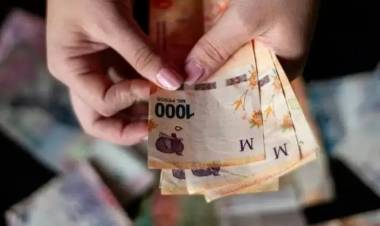 La generación del día 20: el 72 % los menores de 40 años se queda sin ingresos antes del fin de mes y el 60,9% se tuvo que endeudar