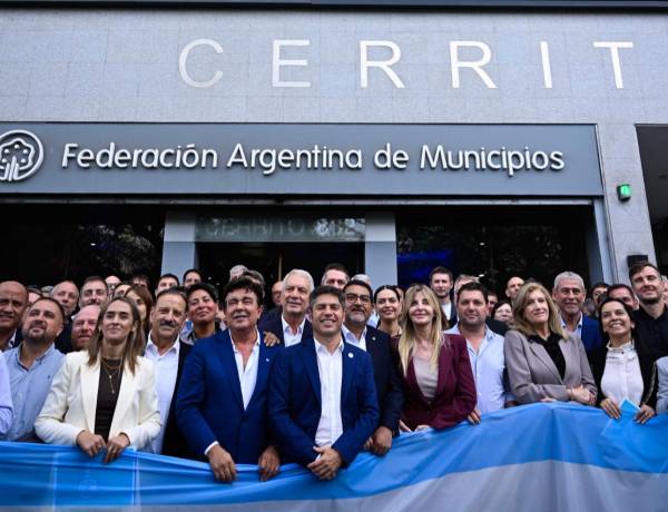 Marisa Fassi participó con los Intendentes que reclamaron frente al Ministerio de Economía