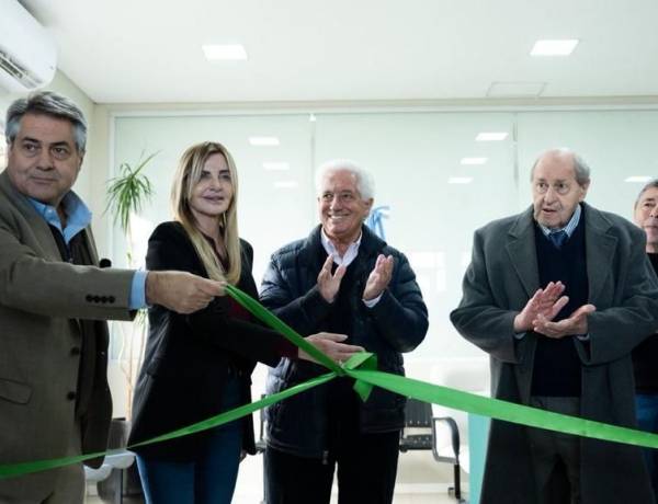 La UCES inaugura en Cañuelas su Hospital de Pequeños Animales