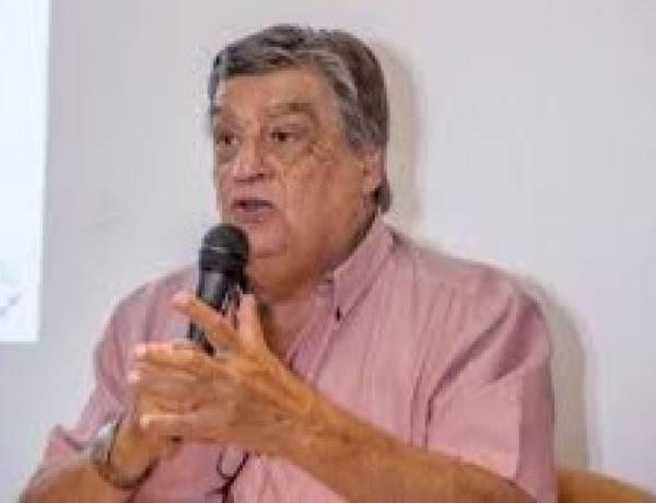 DEMOCRACIA IMPERFECTA O AUTORITARISMO