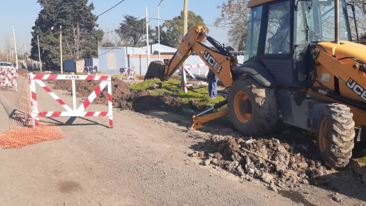 Continúan las tareas de saneamiento y limpieza en distintos puntos