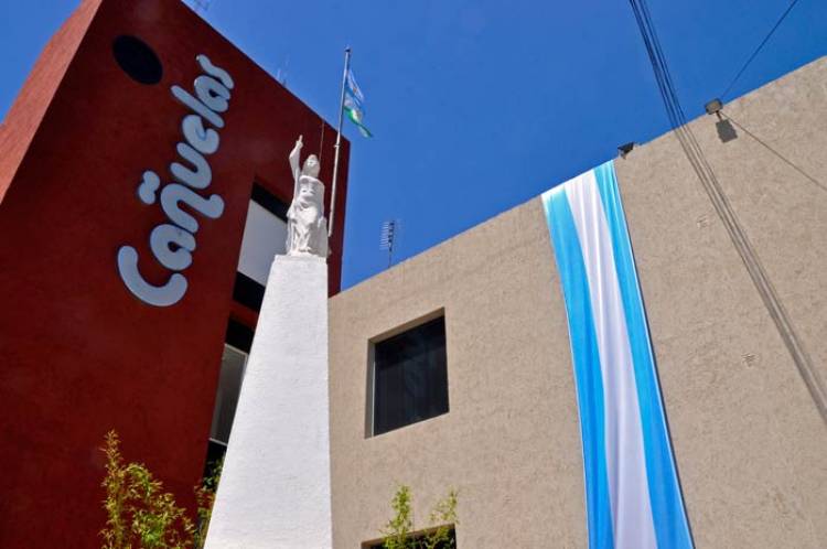 La intendenta Marisa Fassi constituyó la Comisión del Bicentenario