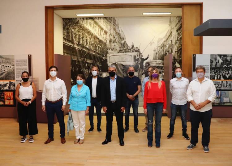 Marisa Fassi firmó un convenio para la construcción de 450 viviendas