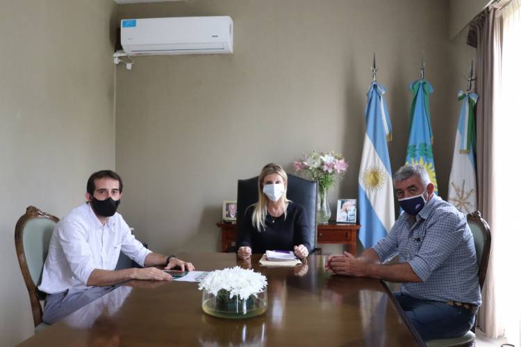La intendenta se reunió con COCATRA